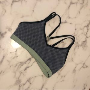 Lorna Jane Large Sports Bra